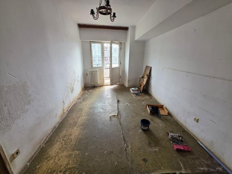 Calea Giulesti, chiar vav stadion, stradal, vedere fata, bloc 1989, 77 mp - 10