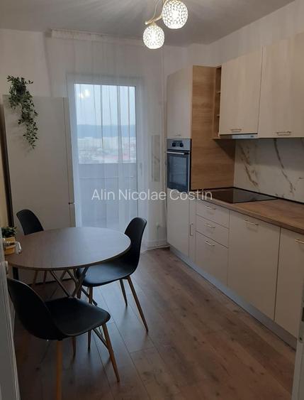 Apartament cu 2 camere Poitiers Towers 500€.