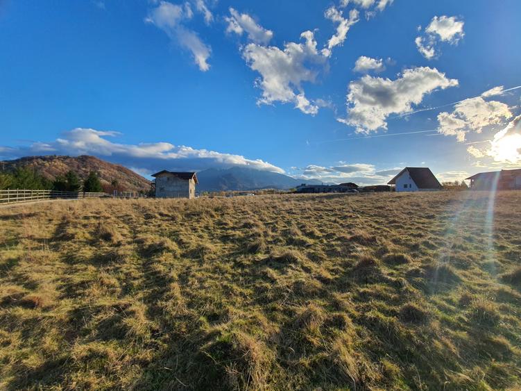 Teren Rasnov –  Glajarie zona de case si pensiuni - 1