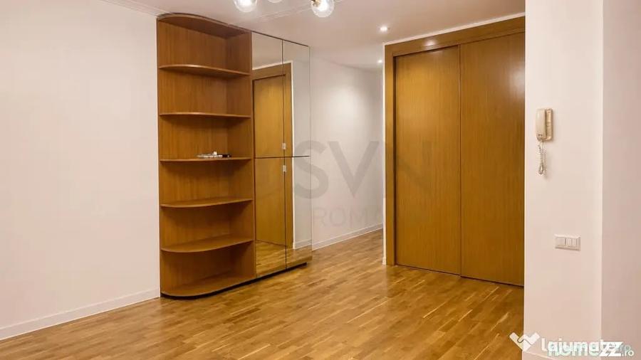 Apartament cu 4 camere decomandat în Pipera