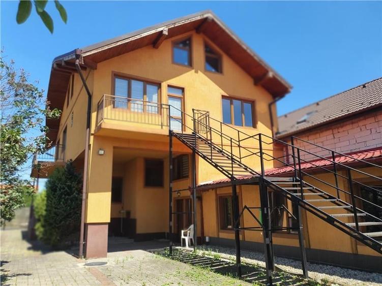 Vilă Spațioasă cu Potențial Multiplu ?n Zona Terezian Sibiu - 35