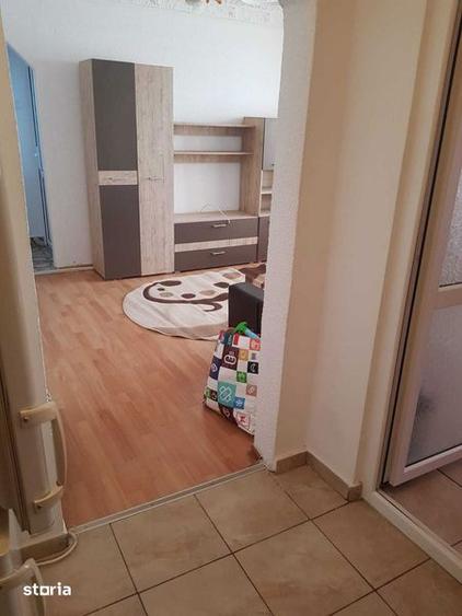 Inchiriez apartament doua camere Viziru 1 - 8