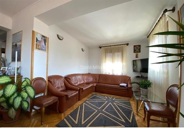 Apartament 4 camere, 102 mp, etajul 6, zona Dorobanti Apartament 4 camere, 102 mp, etajul 6, zona Dorobanti