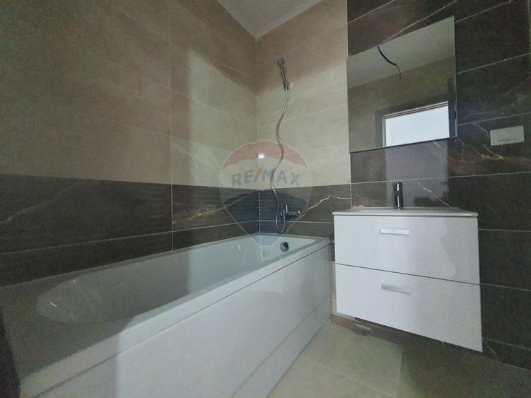 Apartament cu 2 camere de v&acirc;nzare &icirc;n bloc nou zona Mioritei - 13
