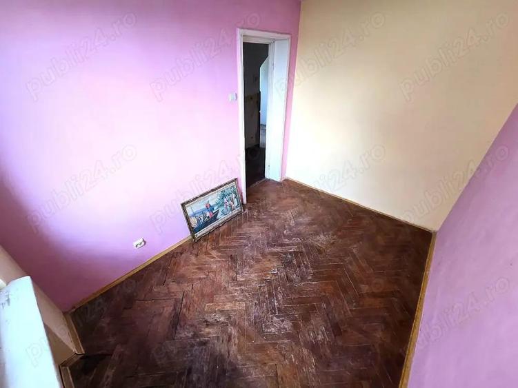 Apartament cu 3 camere decomandat | Etajul 3 - Botizului - 7