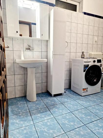 apartament 2 camere- 1mai ( langa metrou)+ loc de PARCARE. Centrala propie - 4