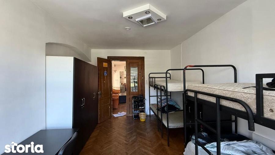 Afacere la cheie! De vanzare Casa singur in curte Centrul Istoric - 9