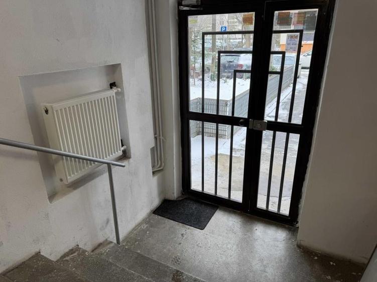 Vanzare 2camere Decomandat Bloc Reabilitat Termic Metrou Crangasi - 13