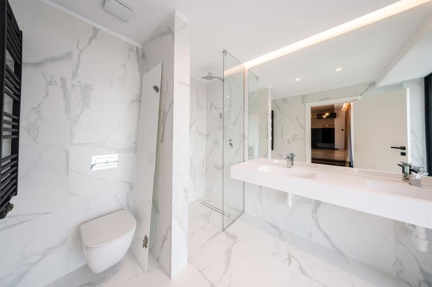 Apartament cu 3 camere de închiriat // Yacht Kid - 32