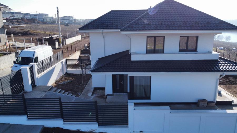 Casa noua P+E la Lebada, predare la cheie! - 1