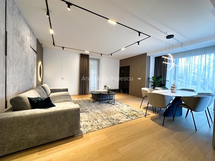Apartament cu 4 camere semidecomandat în Arcul de Triumf Apartament cu 4 camere semidecomandat în Arcul de Triumf