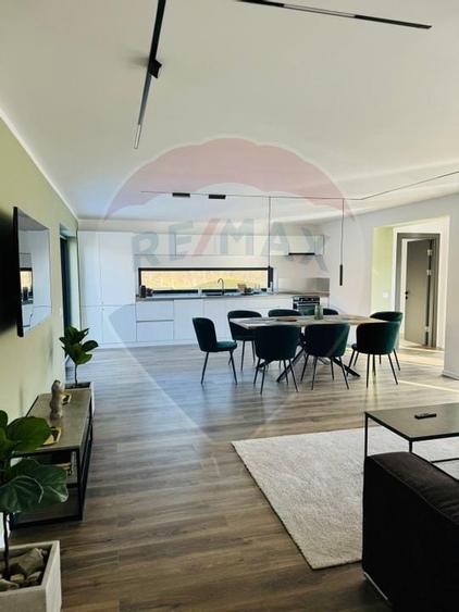 Vanzare Vila la munte - 34