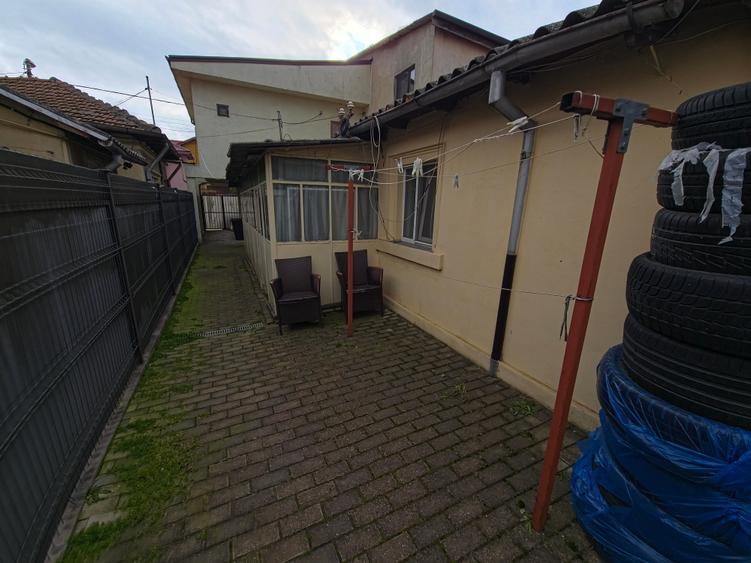 Casă individuală renovabila si spațiu comercial P+1  Zona Coiciu - 17