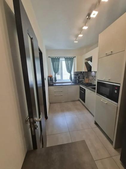 Apartament cu 3 camere decomandat în Pantelimon