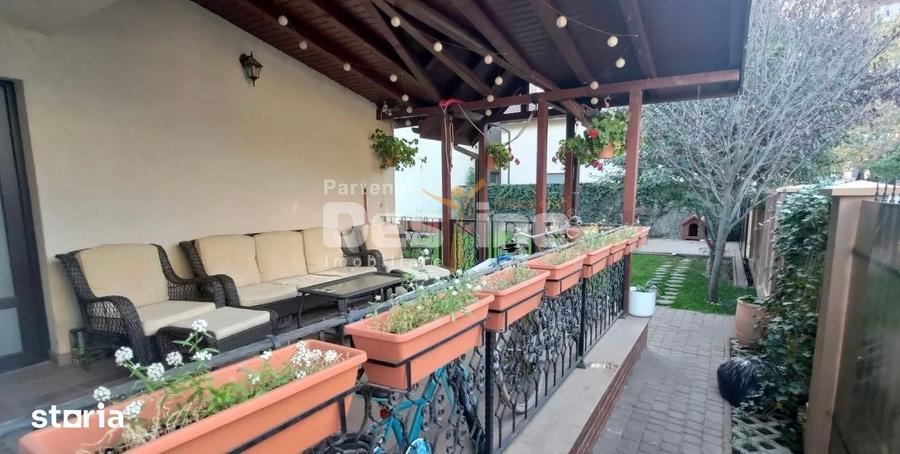 Casă cu 4 camere decomandat cu Teren 270 Mp în Dudu