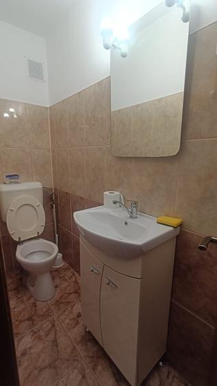 Apartament cu 3 camere decomandat, mobilat în Dristor