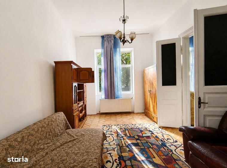 Apartament cu 4 camere în Gruia