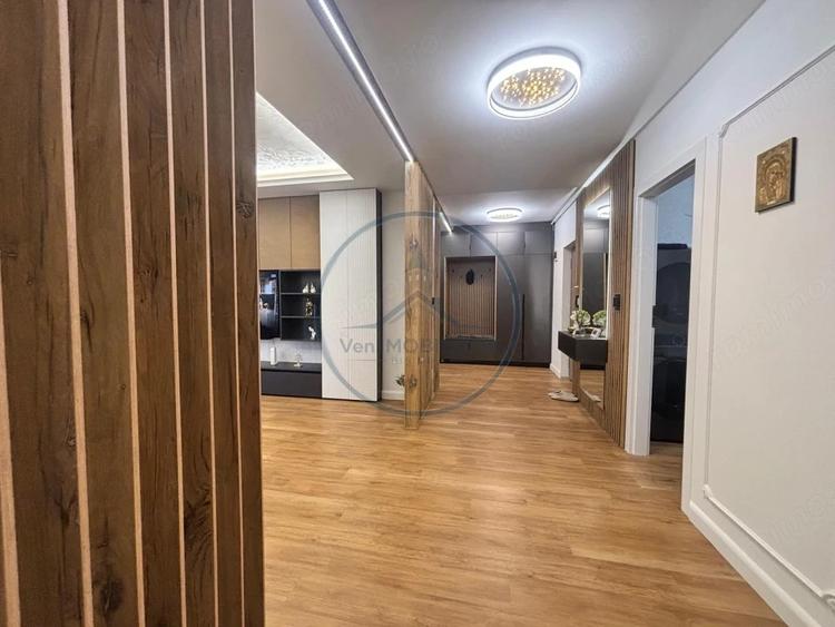 Apartament cu 3 camere decomandat, mobilat în Central