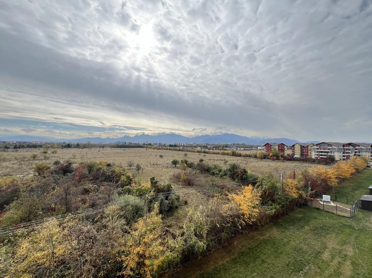 Apartament cu 2 camere semidecomandat, mobilat în Sânpetru