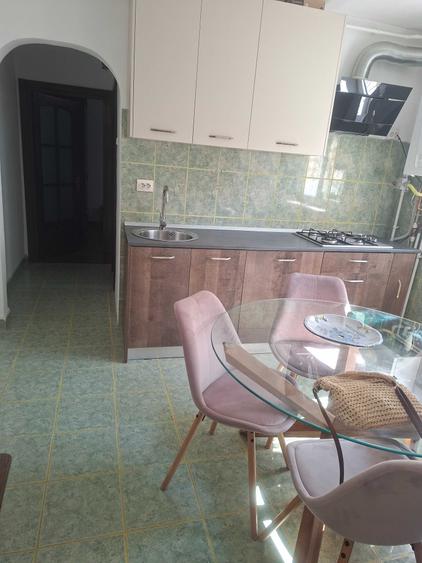 Apartament cu 2 camere decomandat în Mărăței