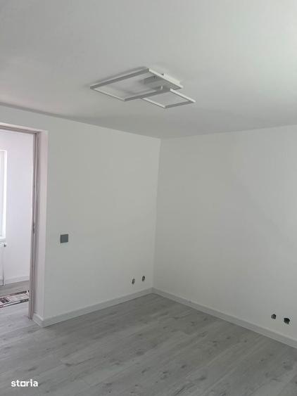 Casă cu 3 camere în Central