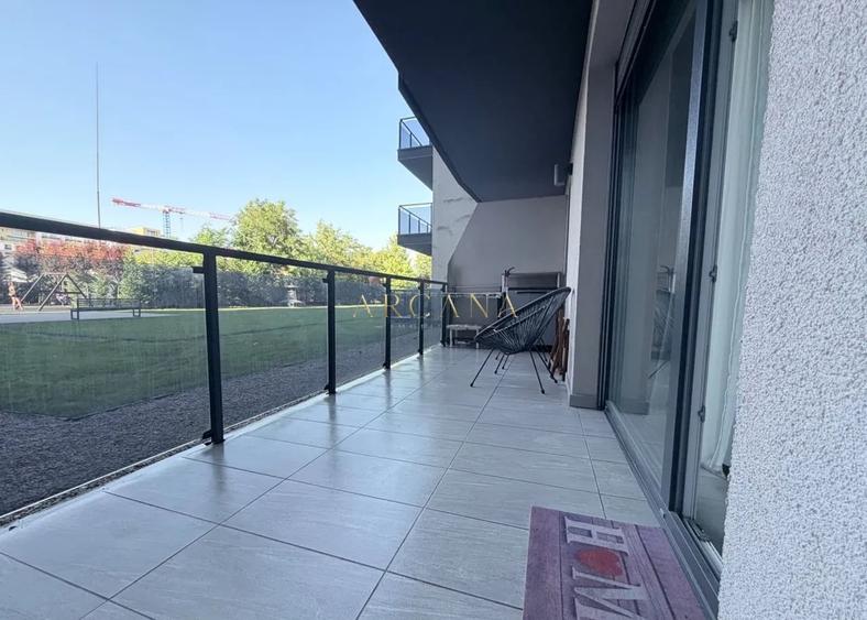 Apartament cu 2 camere semidecomandat, mobilat în Sopor