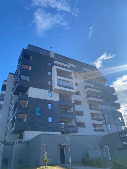 Apartament cu 4 camere decomandat în Poiana Brașov