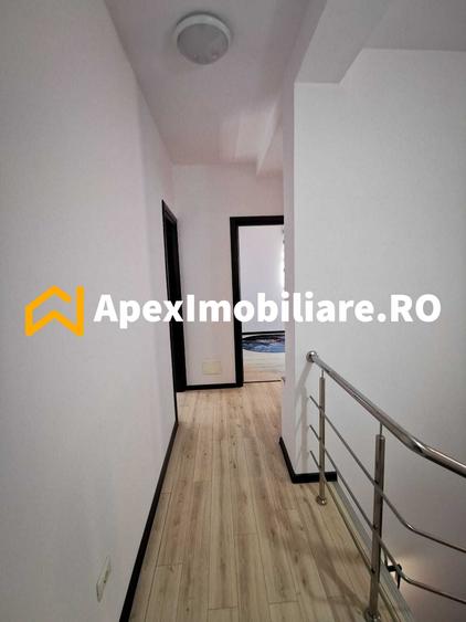 Casă individuală cu 4 camere cu Canalizare în Pipera