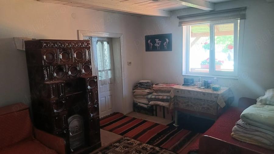 Casă cu Teren 1500 Mp în Bursuceni