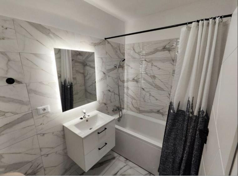 Apartament cu 3 camere decomandat în Chiajna