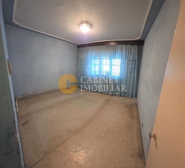 Apartament cu 3 camere decomandat, mobilat în Dancu