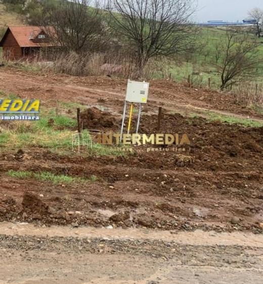 Teren Construcții intravilan de 600 mp, în Cetate