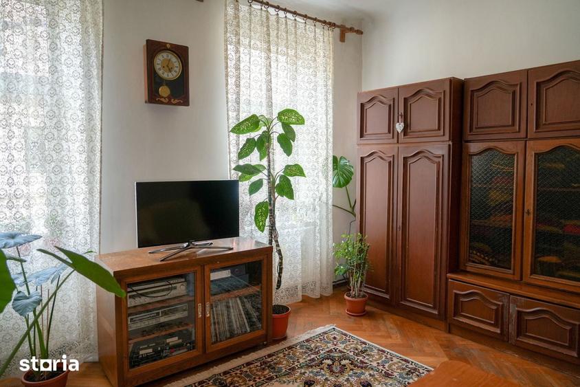 Apartament cu 5 camere în Centrul Istoric