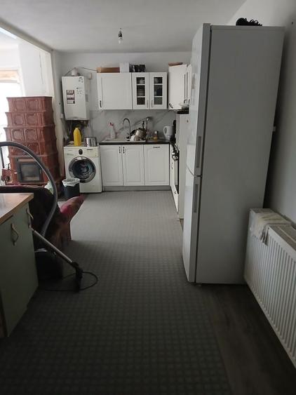 Casă cu 3 camere în Central