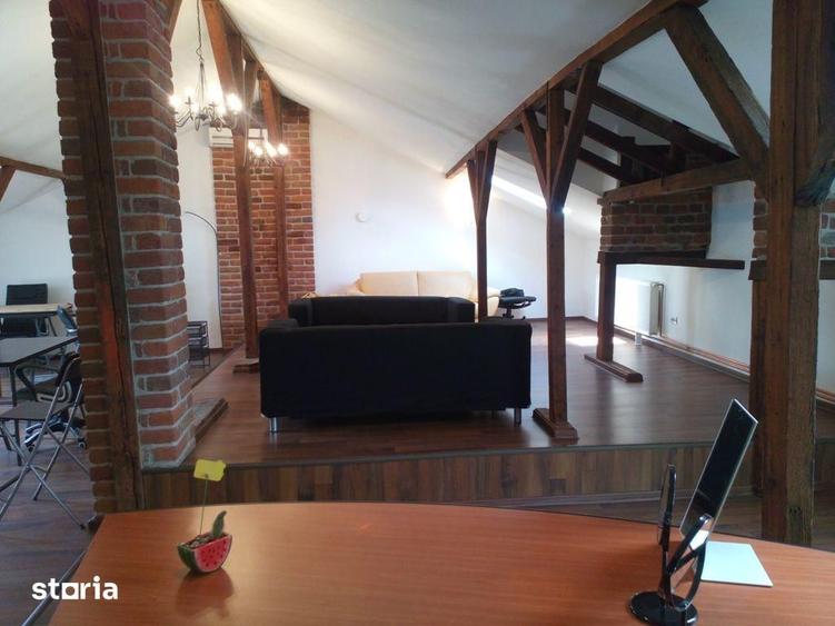 Apartament cu 4 camere în Gara de Nord