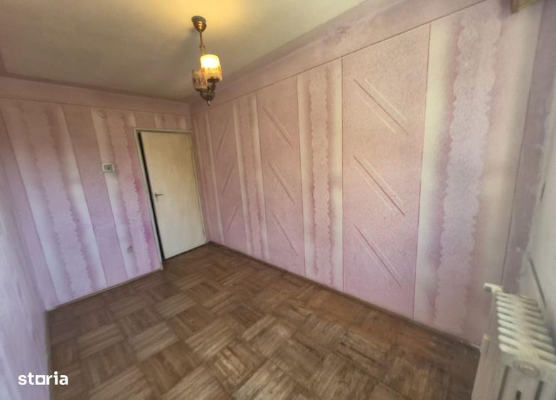Apartament cu 3 camere în Sud