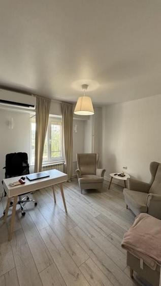 Apartament cu 3 camere decomandat, mobilat în Calea Călărașilor