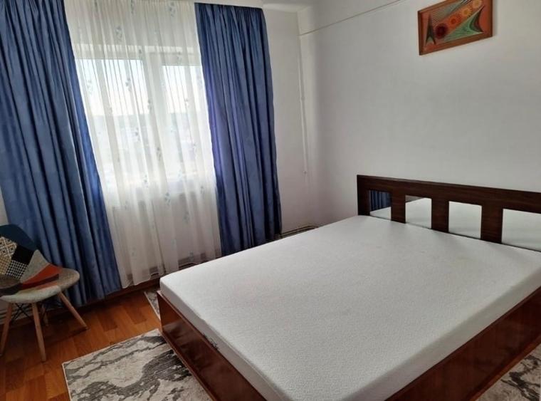 Apartament cu 3 camere decomandat în Păcurari