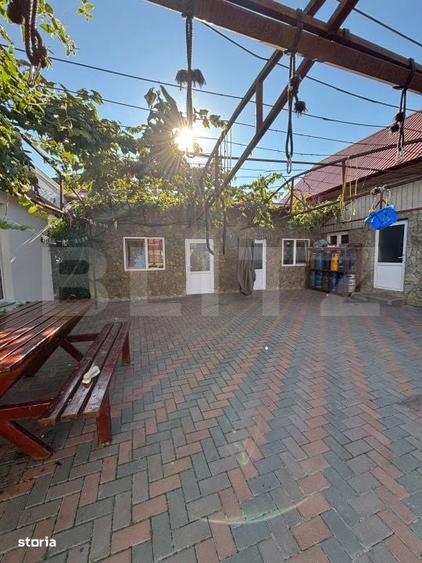 Casă cu 4 camere decomandat în Central