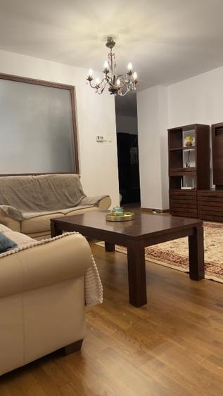 Apartament cu 2 camere decomandat, mobilat în Central
