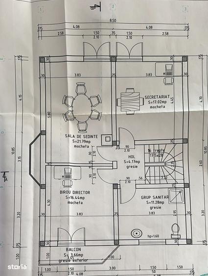 Casă cu 4 camere în Central