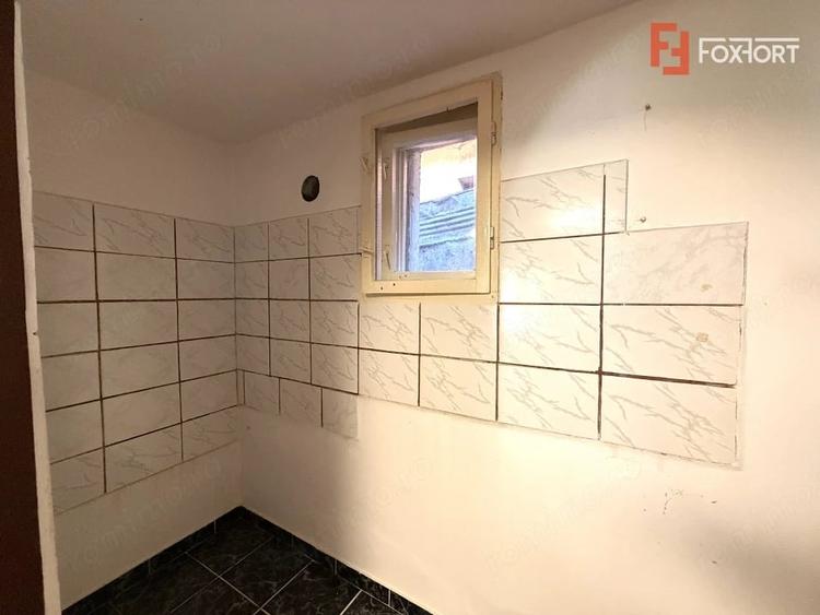 Casă cu 4 camere cu Teren 430 Mp în Plopi