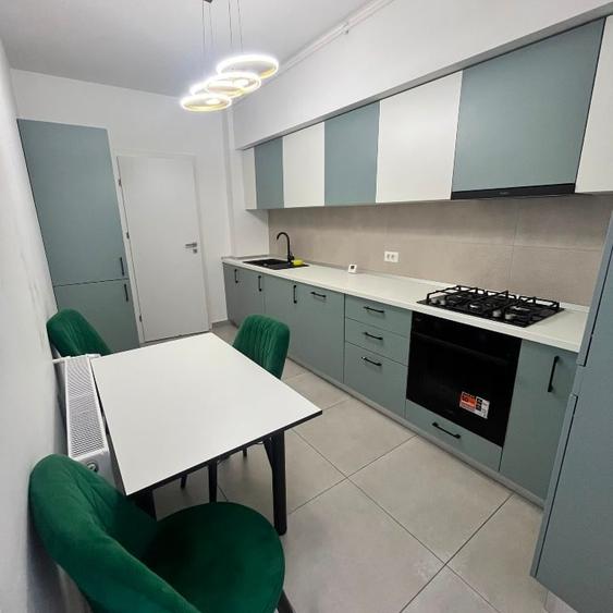 Apartament cu 2 camere decomandat, mobilat în Parcul Carol