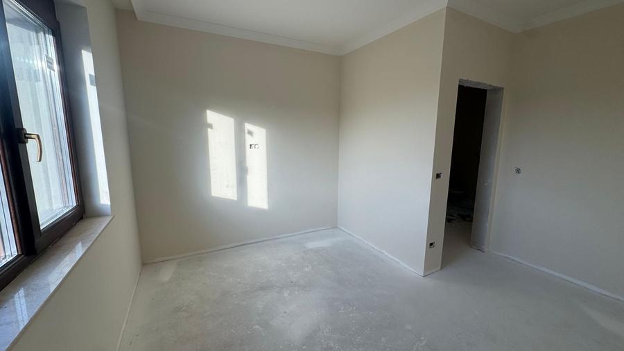 Duplex cu 5 camere cu Canalizare în Dumbrăvița