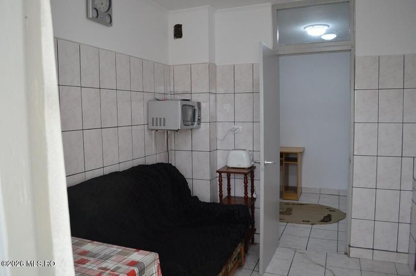 Bascov - Centru, Apartament 2 Camere Decomandat, Etaj 2 - 7