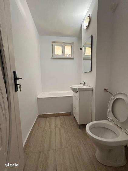 De vanzare garsoniera cf 1, zona excelenta Pret 38000 euro negociabil - 1