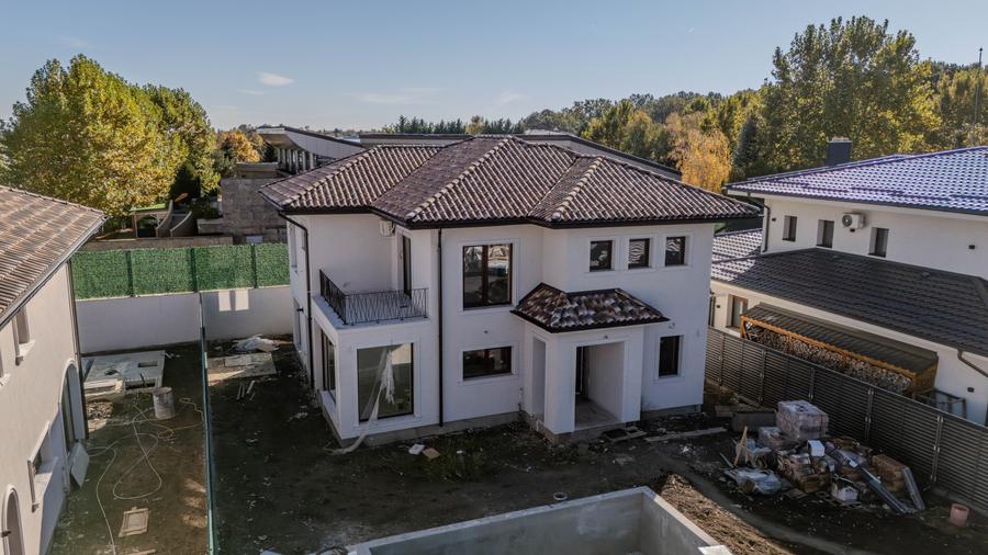 Vila moderna cu vedere la lac, ambient intim si elegant, piscina, carport - 20