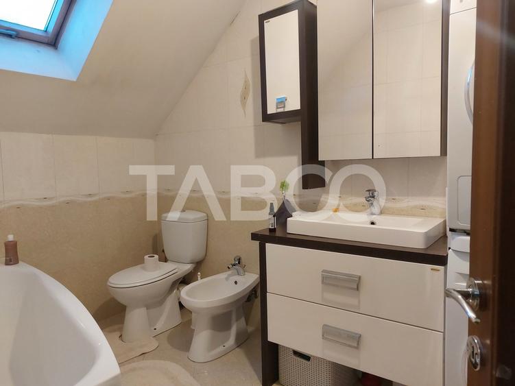 Duplex de vanzare P+M 100 mpu 4 camere curte libera 110 mp Cisnadie - 21