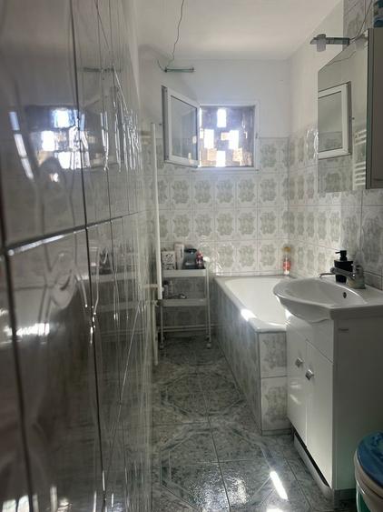 Apartament 2 camere, 42mp, Medgidia proprietar- 44.900 negociabil - 6