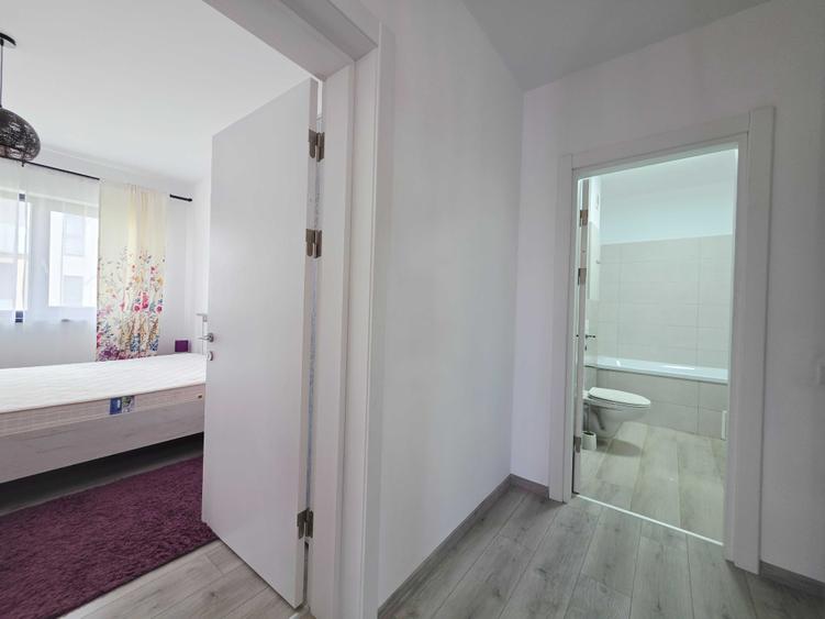 Apartament cu 2 camere semidecomandat în Cristian